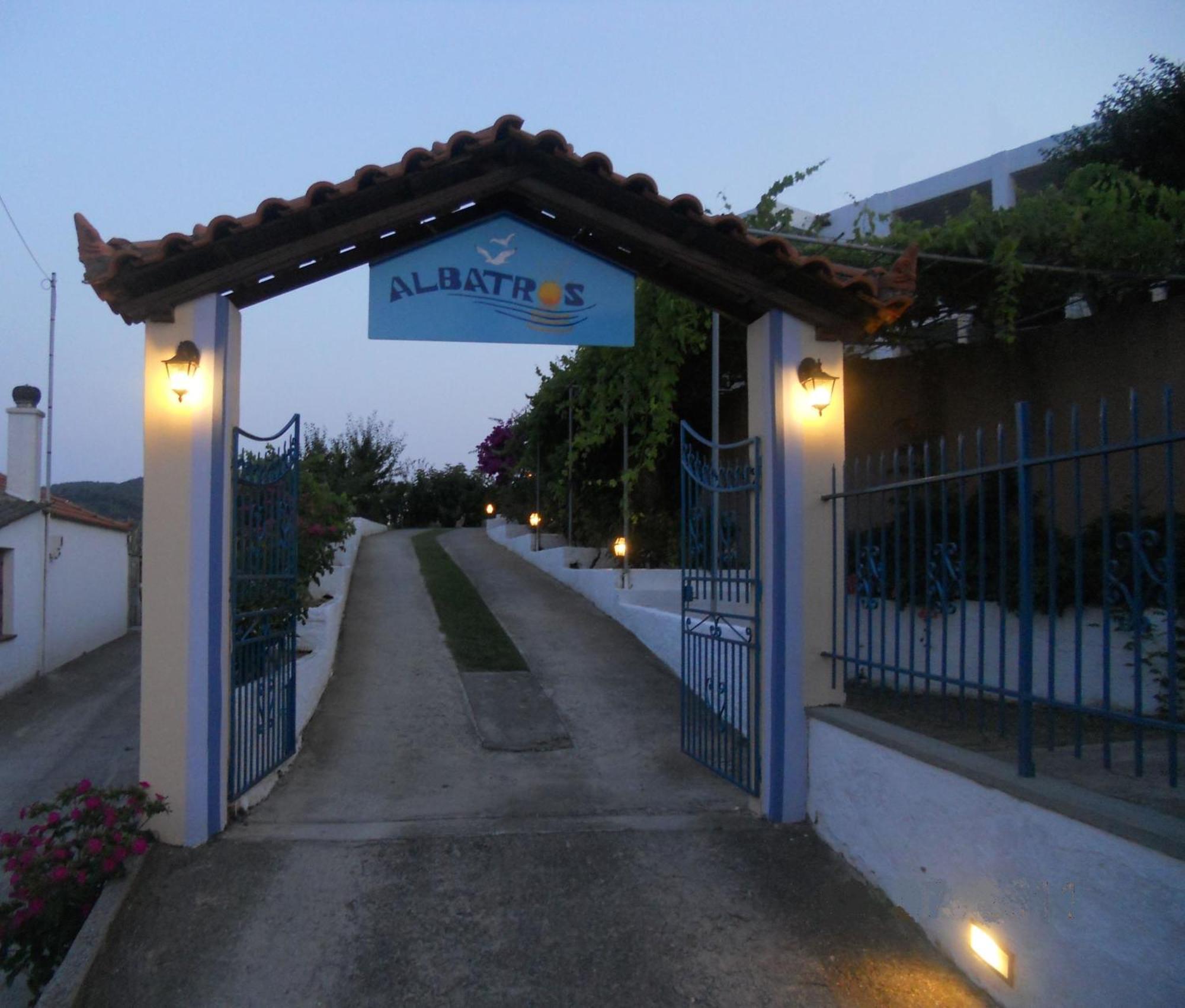 Albatros Hotel Skopelos Town Exterior photo