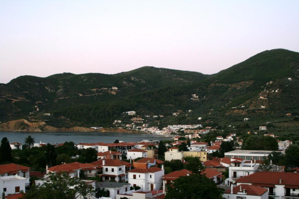 Albatros Hotel Skopelos Town Exterior photo